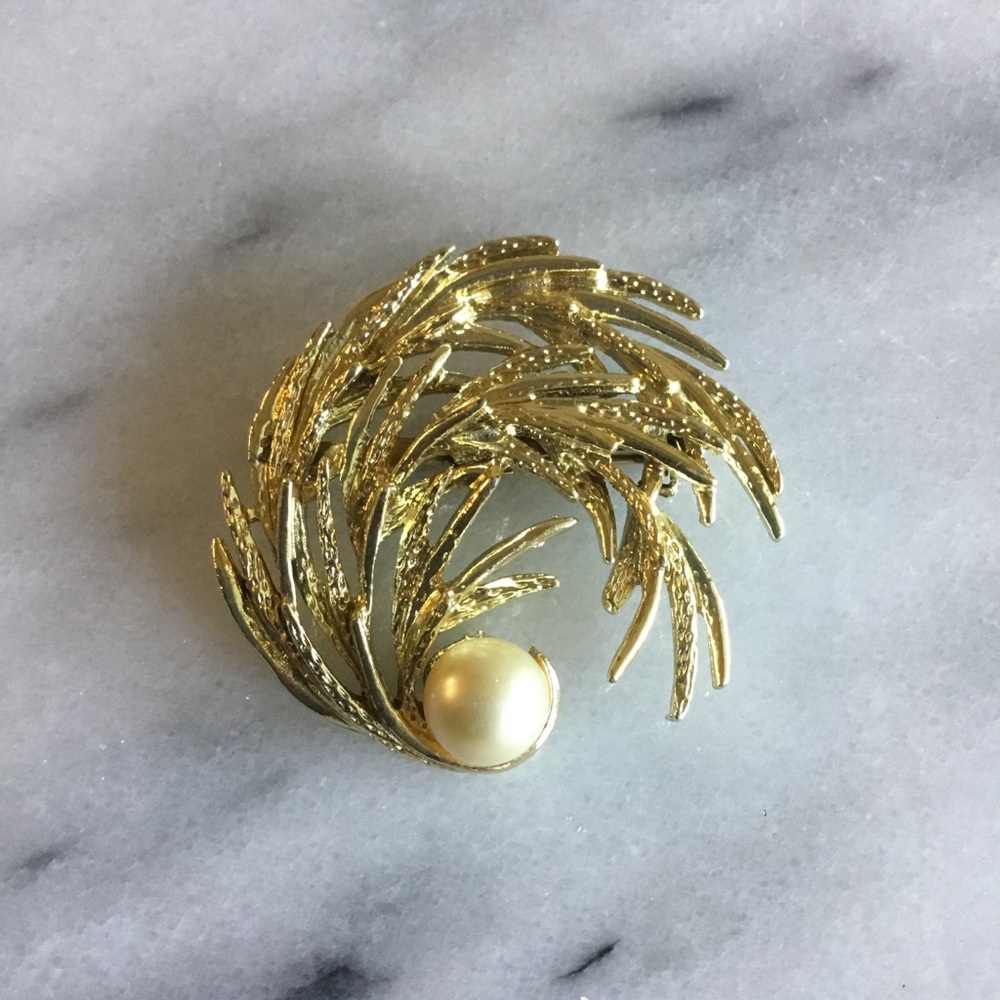 Vintage Pearl Feathers Brooch